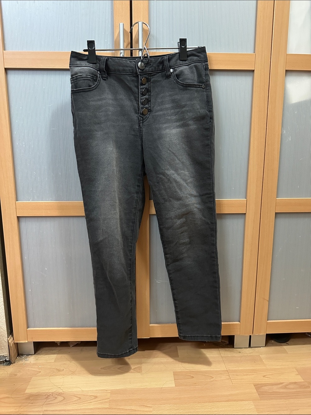 High-Rise Button-Fly Women's Jeans in Charcoal Gray 1822 denim 6p straight crop